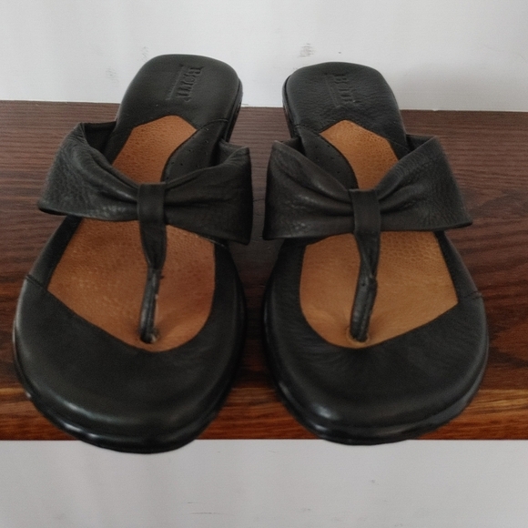 Born leather heeled thong sandals size 7 - Picture 2 of 6
